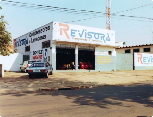 Revisora Londrina | Soluções completas em Hidráulica e Pneumática - Revisora História
